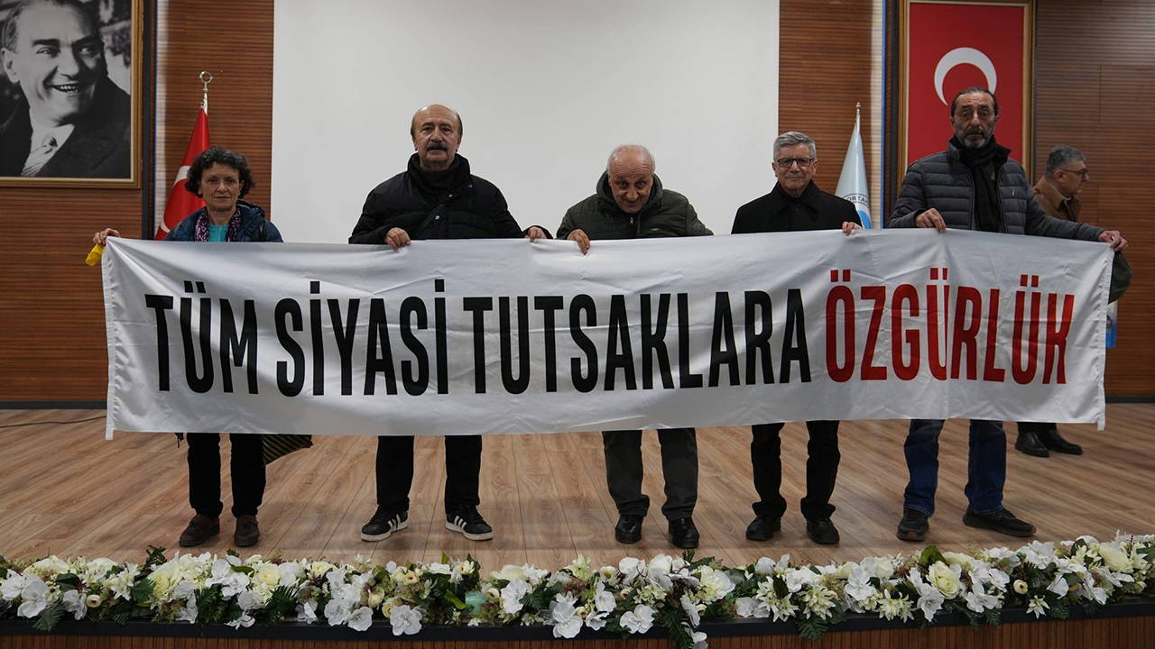 Can Atalay belgeseli Trabzon'da izleyiciyle buluştu: 'Tüm siyasi tutsaklara özgürlük'