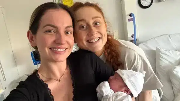 En yakın arkadaşının çocuğunu doğurdu!