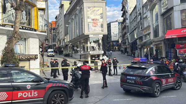 Kazak kuryeyi sokak ortasında infaz etmişlerdi: Yurt dışına kaçarken yakalandılar!