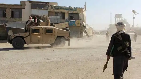 Afganistan-Pakistan savaşı... BM: 120 bine yakın insan yerinden edildi