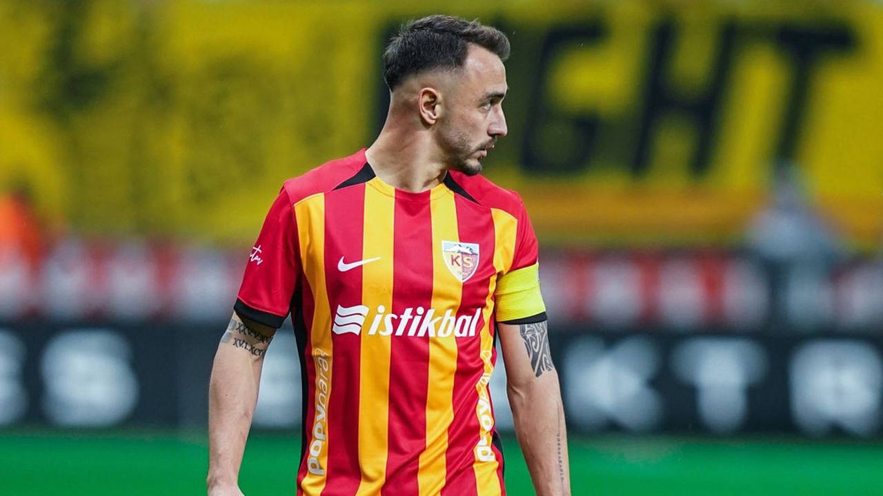 Resmi açıklama yapıldı: Beşiktaş, Gökhan Sazdağı'nı kadrosuna kattı!