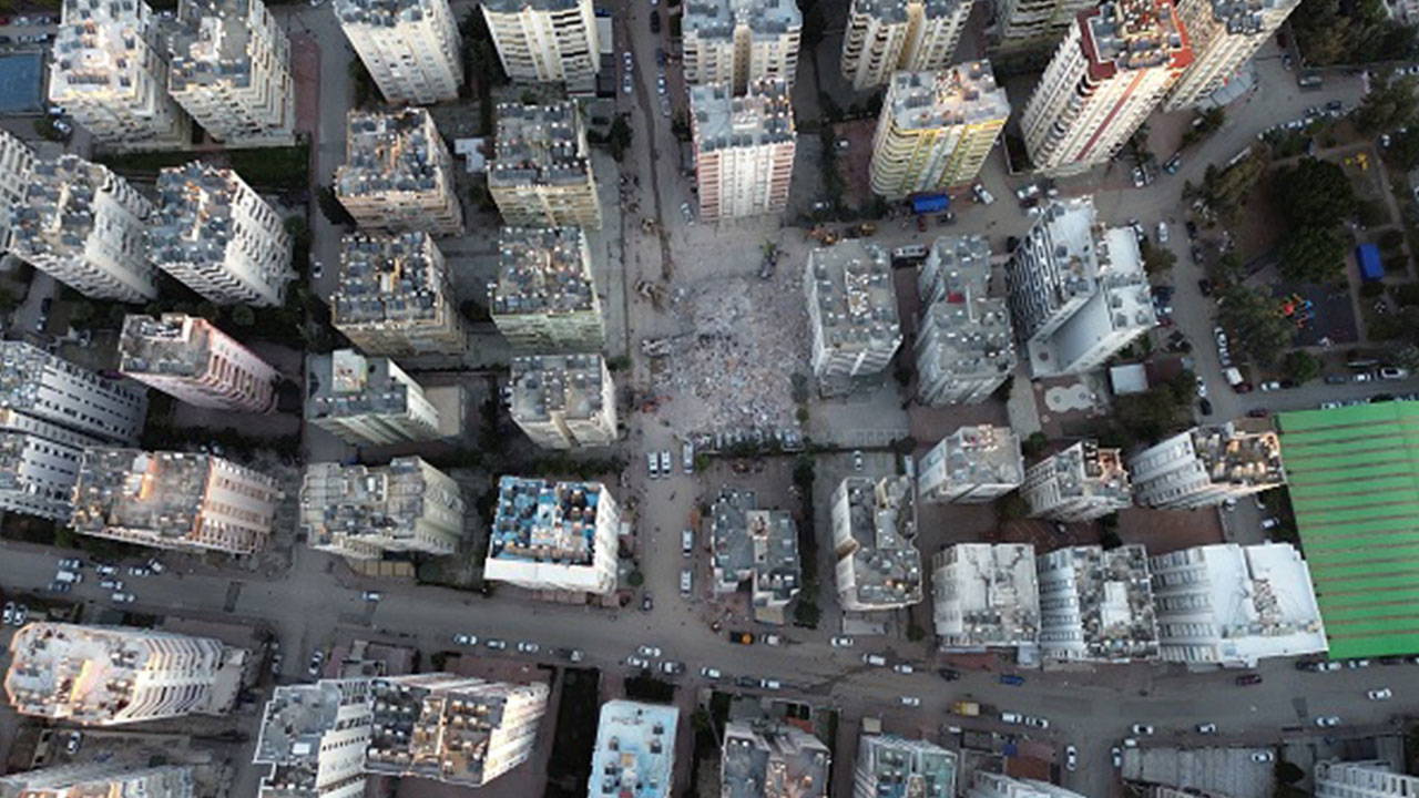 Depremde yıkılan 'Alpargün Apartmanı' davasında yeni gelişme: Sanık Hasan Alpargün'e yeniden 'olası kast' suçundan ceza!