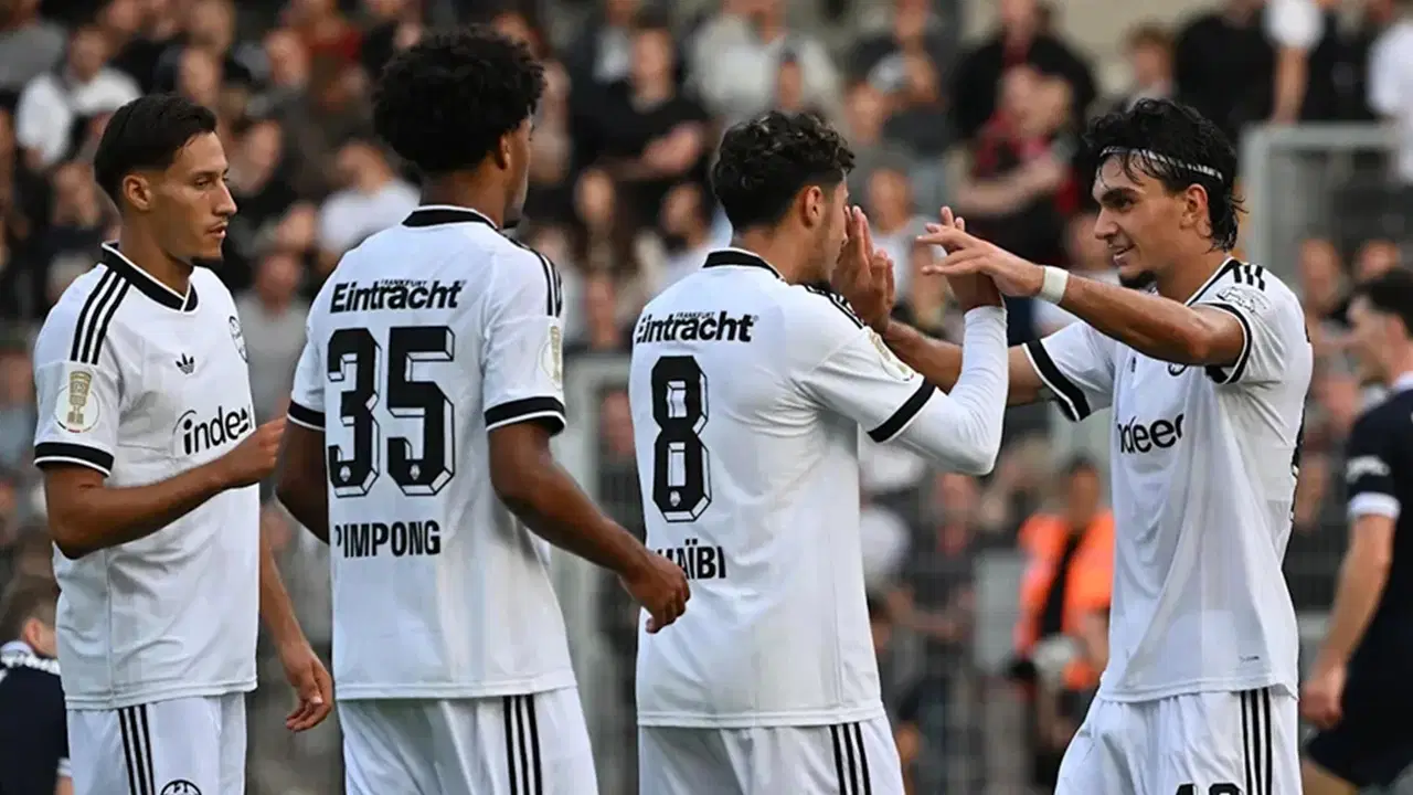 Can Uzun şov yaptı: Eintracht Frankfurt, 11 golle kazandı