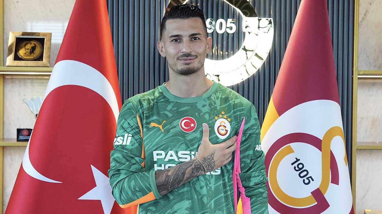 Galatasaray'da Uğurcan Çakır, imzayı attı!