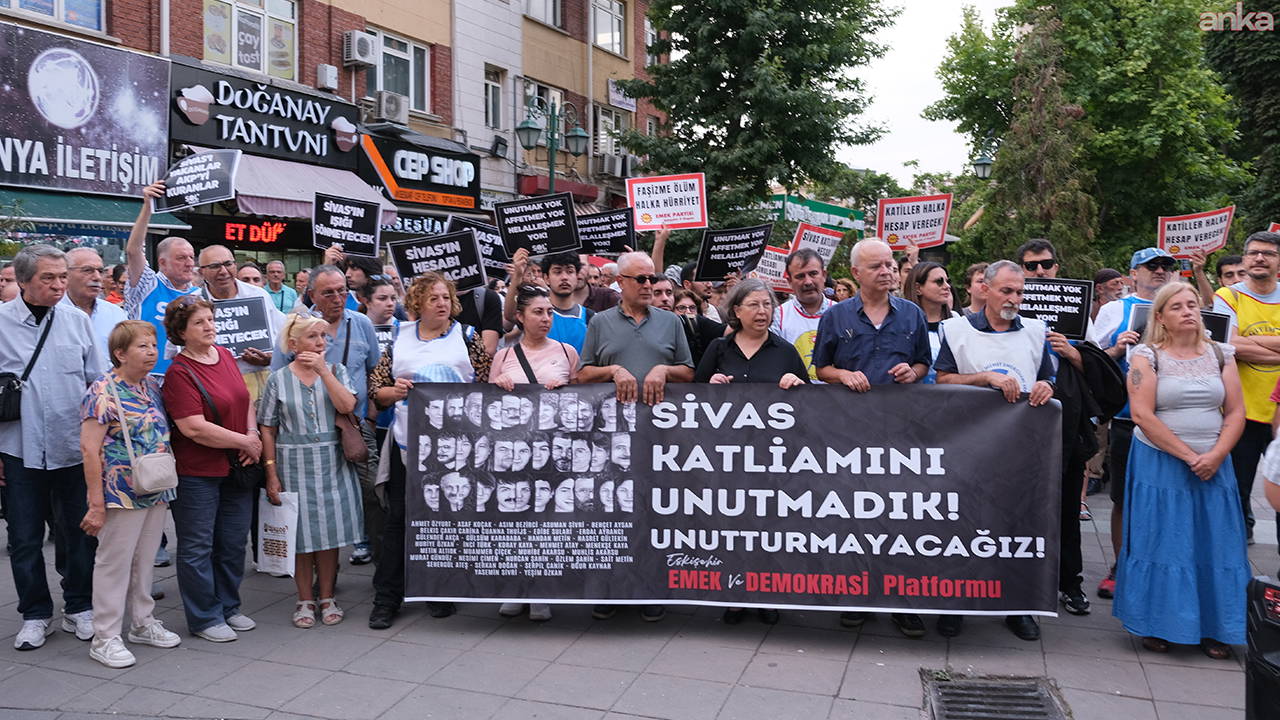 Madımak Katliamı, Eskişehir’de anıldı: 'Unutmak yok, affetmek yok'