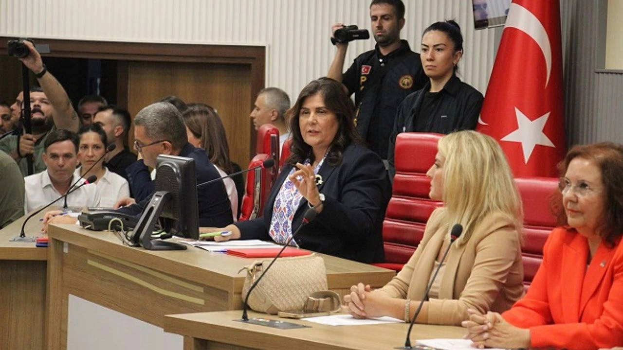 Çerçioğlu'na 'görevi kötüye kullanmak'tan suç duyurusu