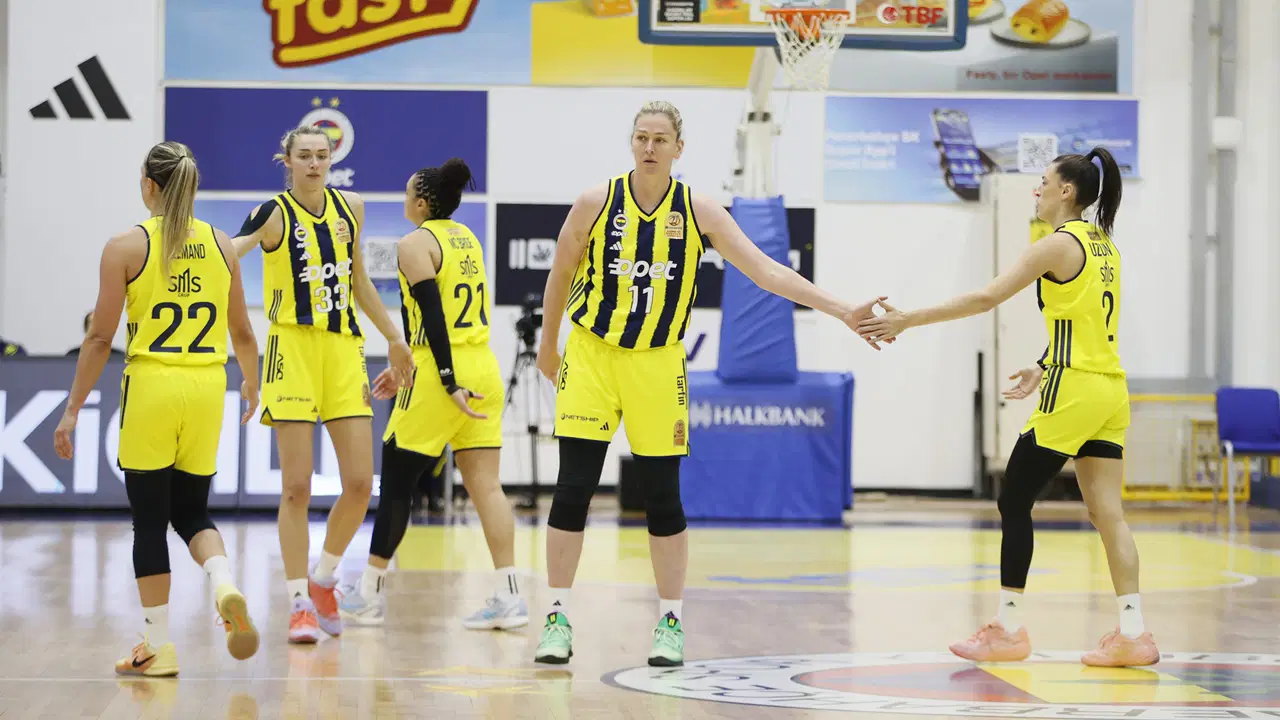 Fenerbahçe Opet, namağlup serisini sürdürdü!