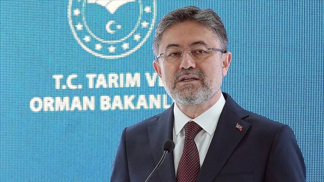 Böcek ailesinin ölümünün ardından yeni tedbirler: Zirai ilaçlara 'reçete' şartı getirildi