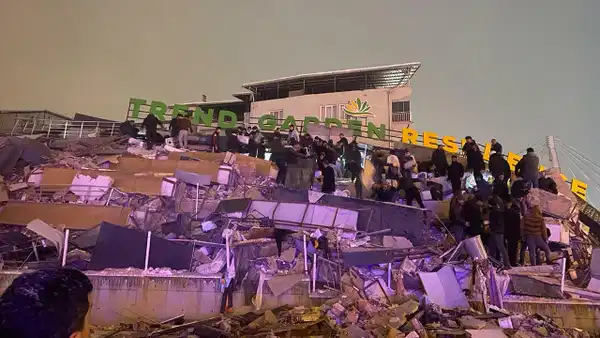 6 Şubat depremlerinde 30 kişiye mezar olmuştu: Trend Garden Rezidans davası mütalaasında 'imar barışı' ayrıntısı