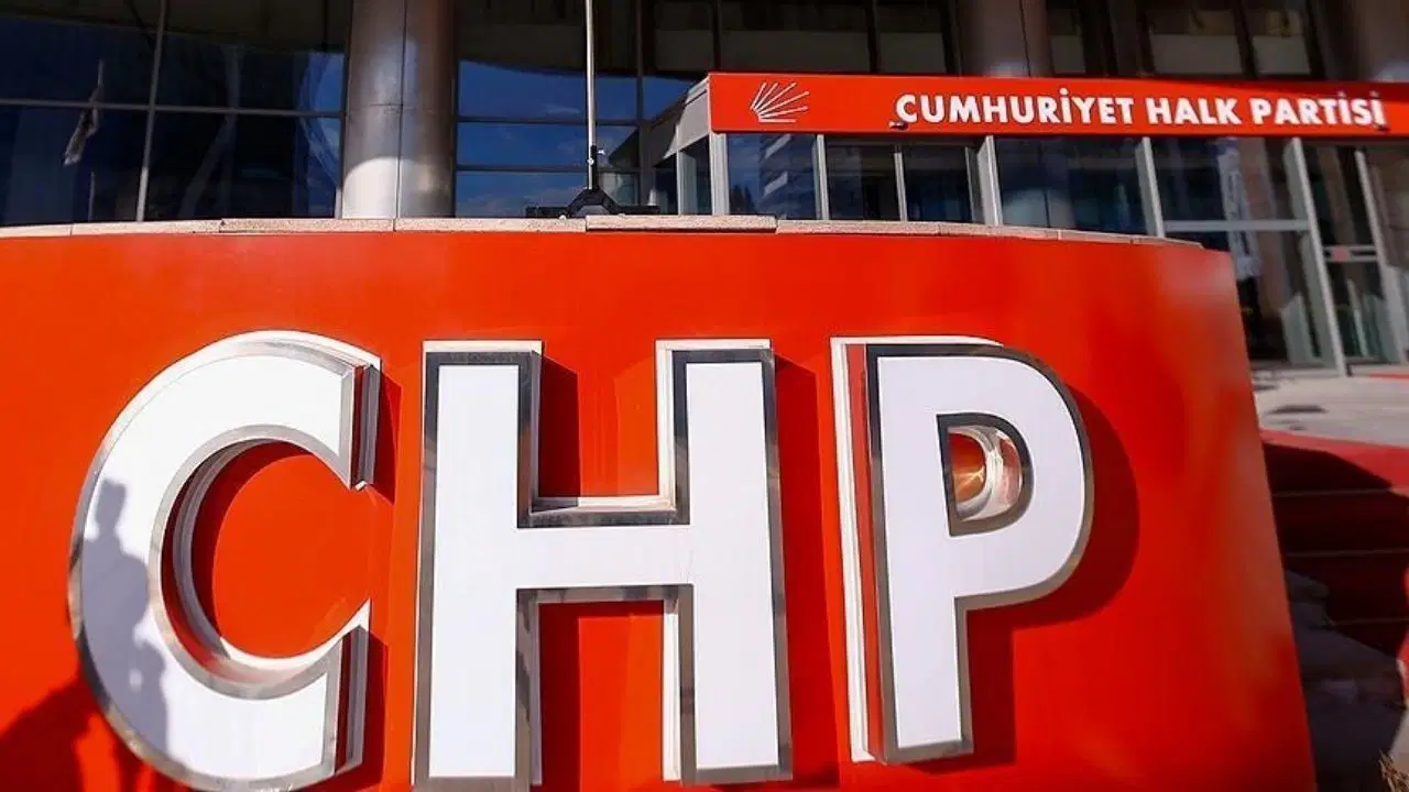 1 Haziran’da toplanması beklenen CHP PM, ‘tebliğ süreci tamamlanmadığı’ için ileri bir tarihe ertelendi