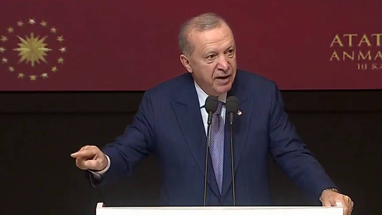 Erdoğan'ın 10 Kasım anmasında hedefi muhalefet: 'Birkaç aydır kötü bir sınav veriyorlar'