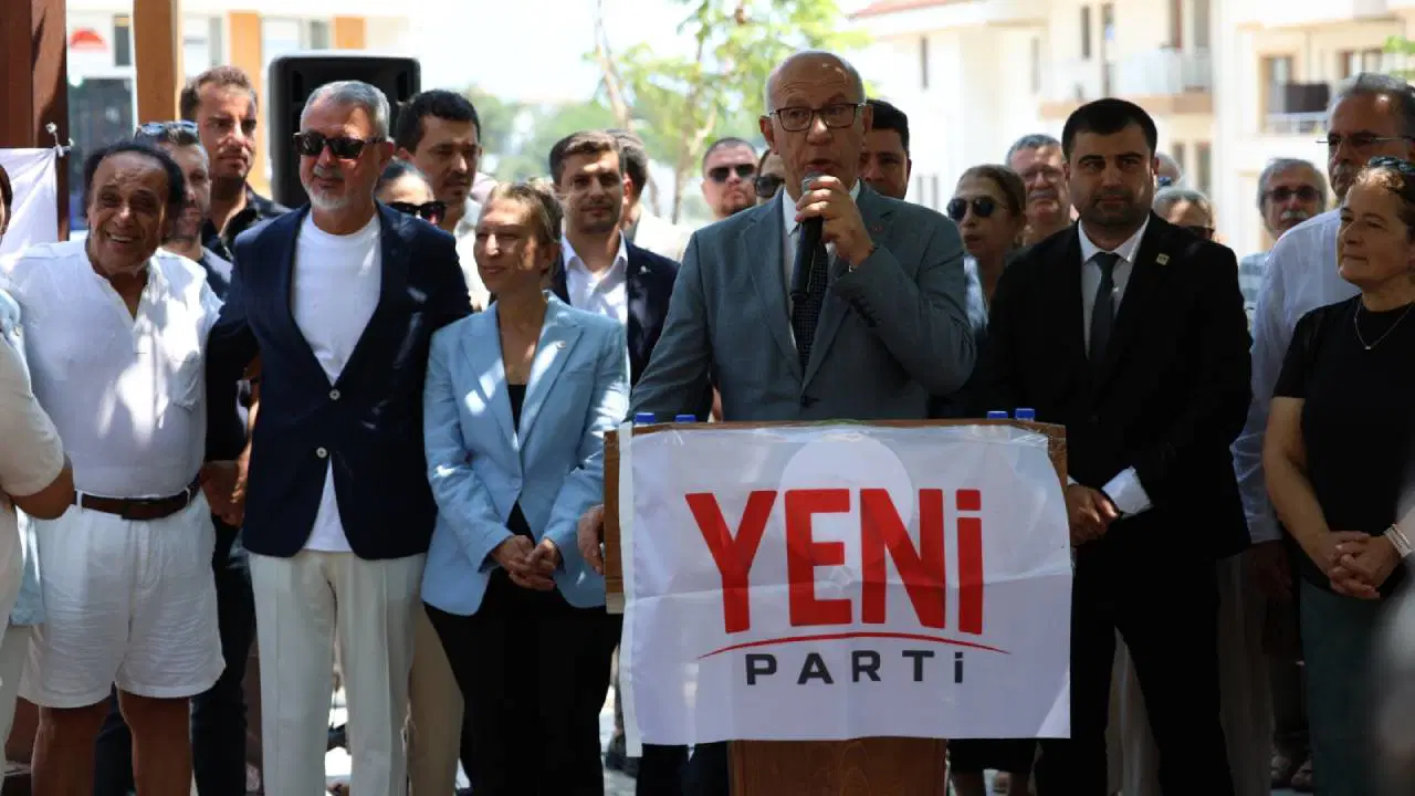 Datça Belediye Başkanı Aytaç Kurt ve meclis üyeleri YENİ Parti'ye geçti