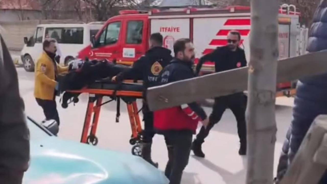 Van’da iki otomobil çarpıştı: 5 yaralı