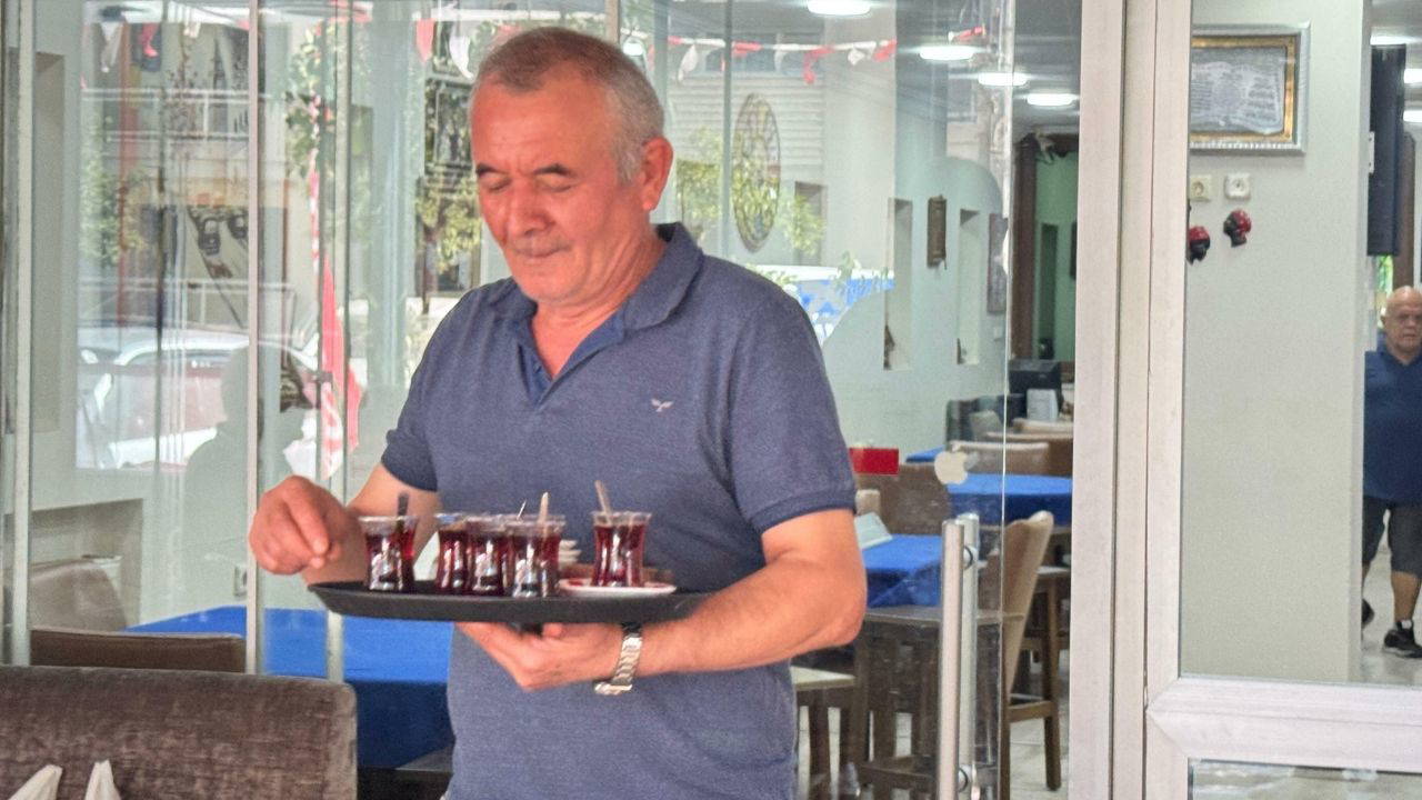 İzmir’de çaya kahveye zam: Çay 40, kahve 80 TL oldu