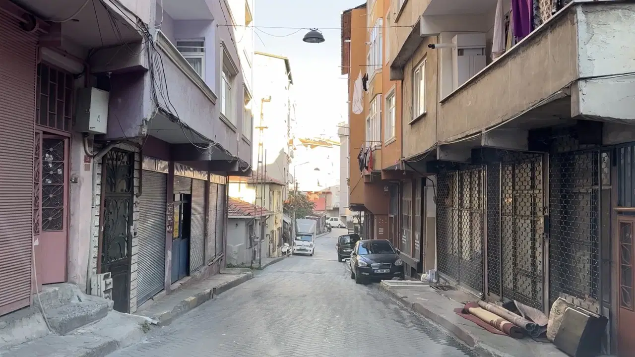 'Akşam çay içmeye geleceğiz' tehdidiyle ev kurşunladı