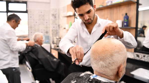 'Kent Berberi' projesi dar gelirliye nefes oldu