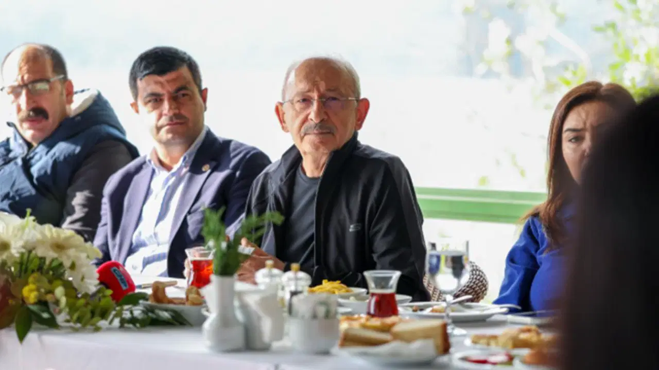 Kılıçdaroğlu'ndan 'İBB Başkanlığı' sorusuna yanıt: 'Ayak oyunlarıyla olmaz, Erdoğan'ın bilmesi lazım'
