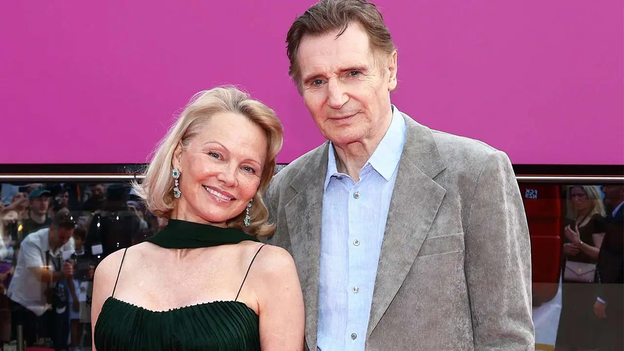 Pamela Anderson, Liam Neeson ile aşk yaşadıklarını doğruladı
