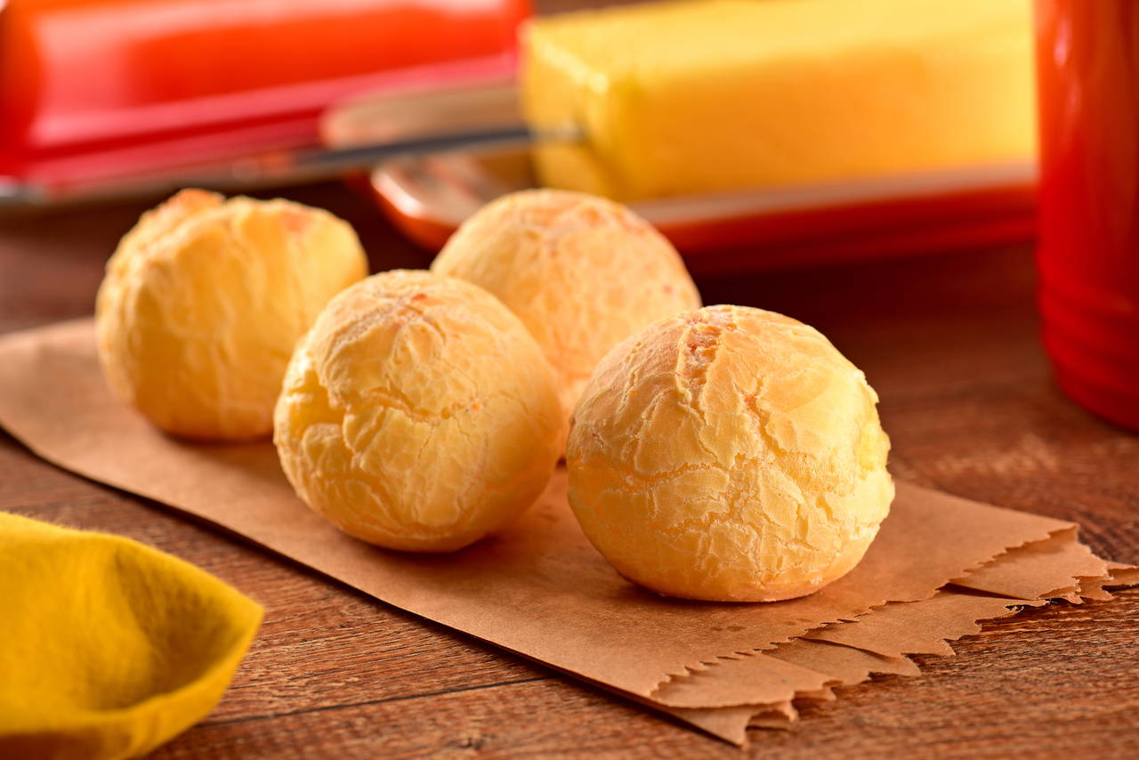 Brezilya mutfağından kahvaltı sofralarına çok yakışacak enfes lezzet: Pão de Queijo tarifi