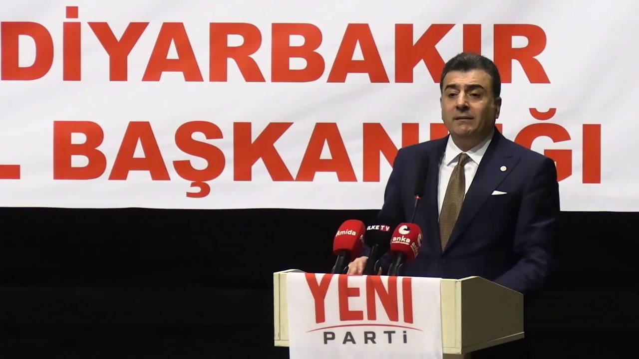 YENİ Parti Sözcüsü Zeynel Emre Diyarbakır'da konuştu: 'İktidar Türkü ve Kürdü yoksullukta birleştiriyor'