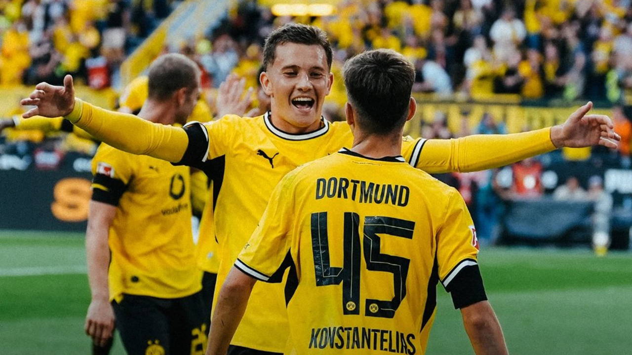 Borussia Dortmund, Bundesliga'ya galibiyetle başladı