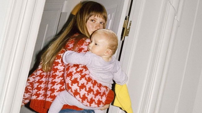 Modern anneliğin görünmeyen yükü: Y kuşağı anneleri neden daha kırgın ve tükenmiş?