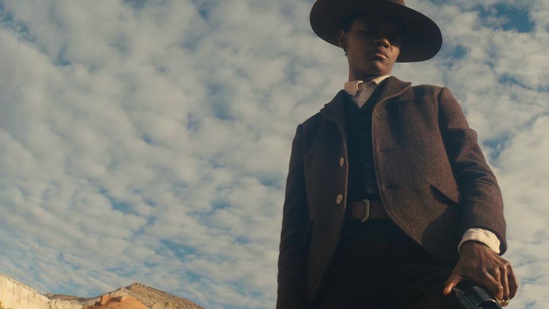 Kuşatılmış filminin konusu ne? Kuşatılmış filminin oyuncuları kim?