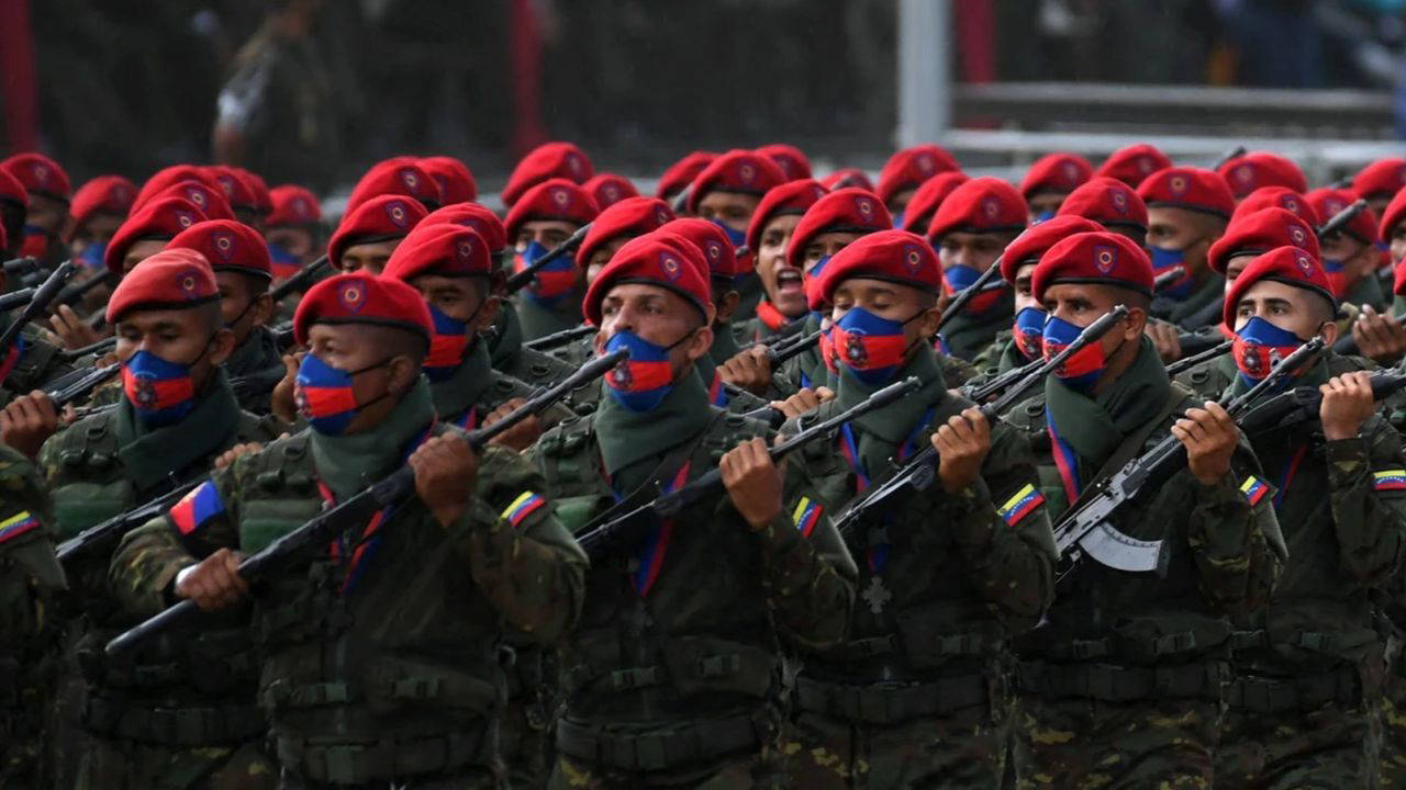 Venezuela'dan ABD'ye rest: Tatbikat başlattı