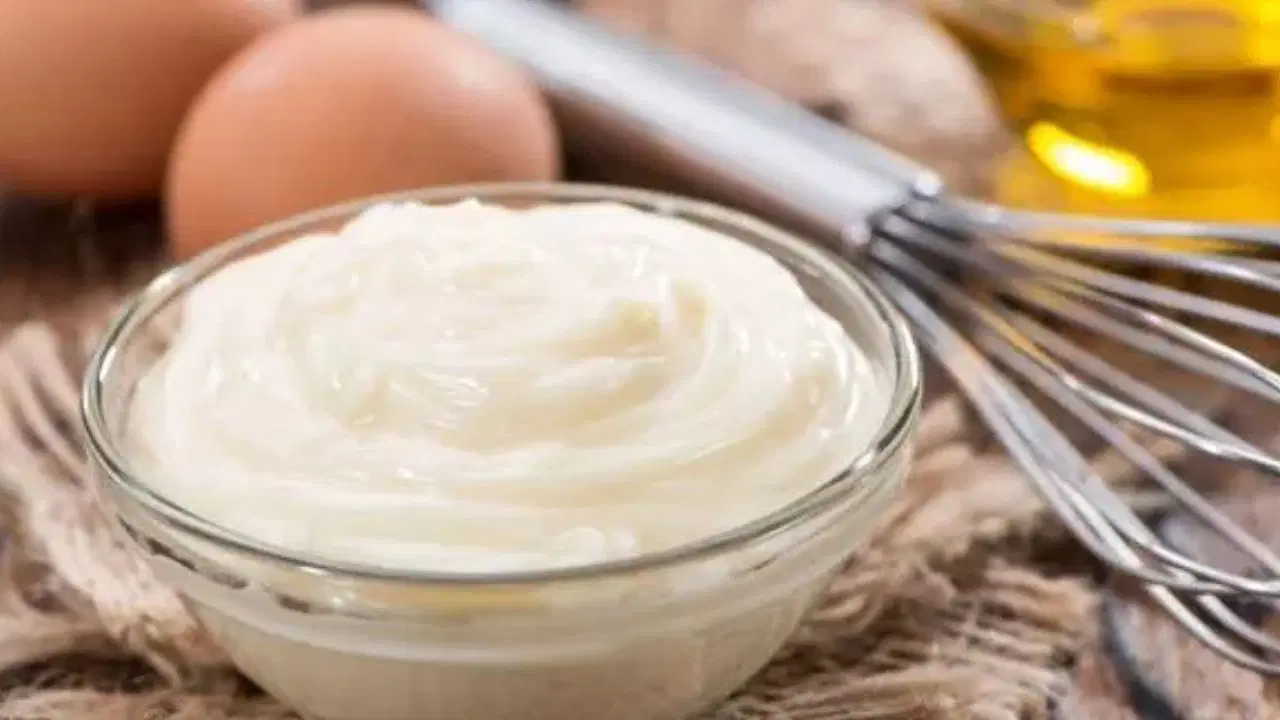 Evde basit mayonez yapımı: 5 dakikada katkısız mayonez tarifi