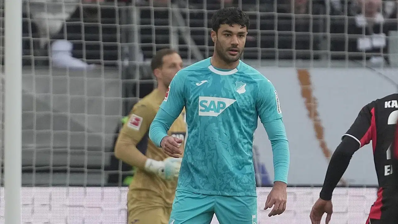 Ozan Kabak, Can Uzun'u üzdü!