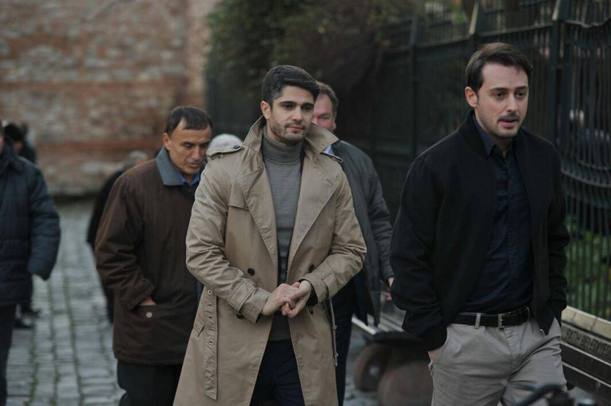 Bizim Hikaye filminin konusu ne? Bizim Hikaye filminin oyuncuları kim?