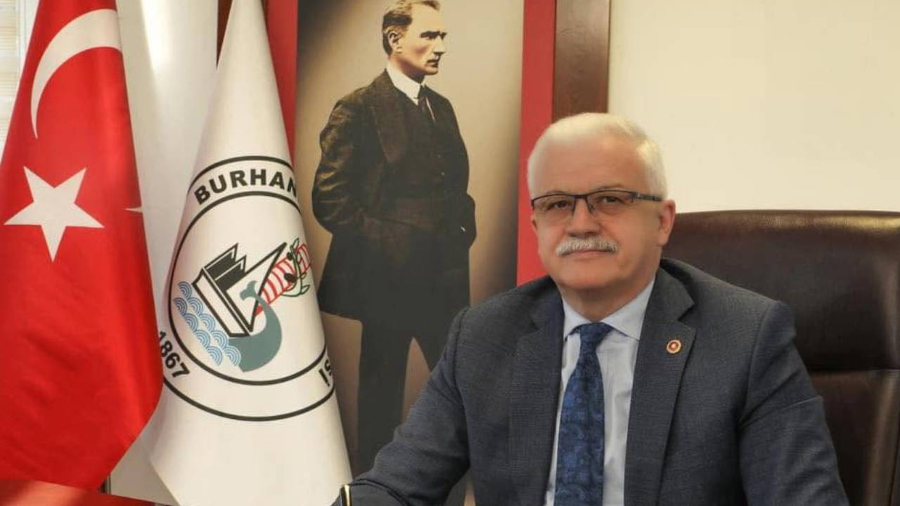 Burhaniye Belediye Başkanı Ali Kemal Deveciler, CHP'den istifa etti, YENİ Parti'ye geçme kararı aldı