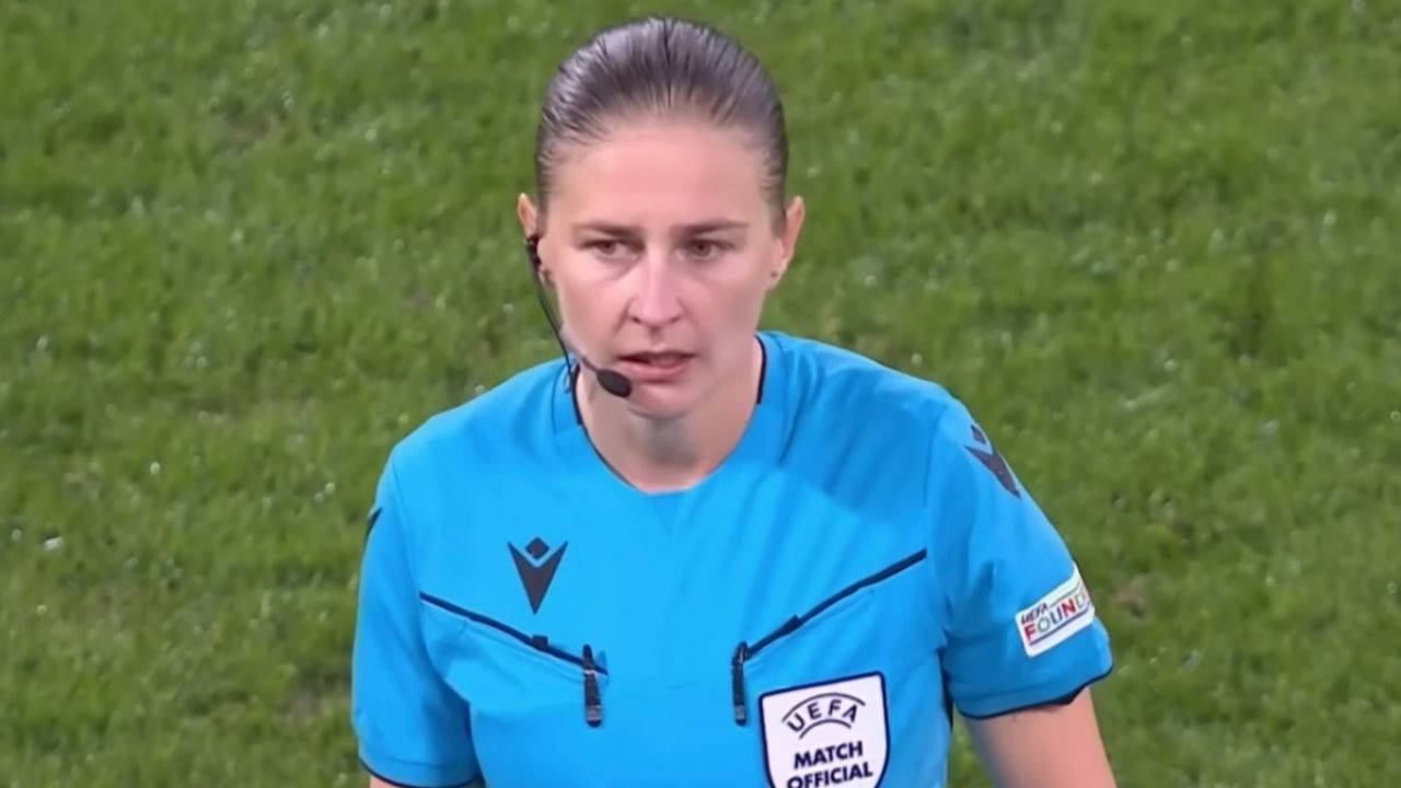 Türkiye - Kosova maçında hakem, baygınlık geçirdi!