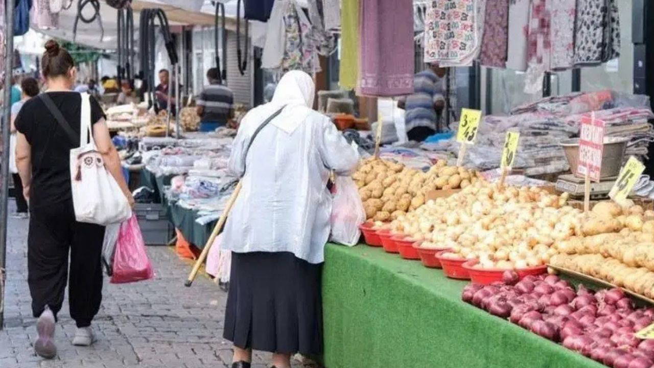 İBB Emekli Pazar Desteği ne kadar, başvuru şartları neler ve nasıl alınır?