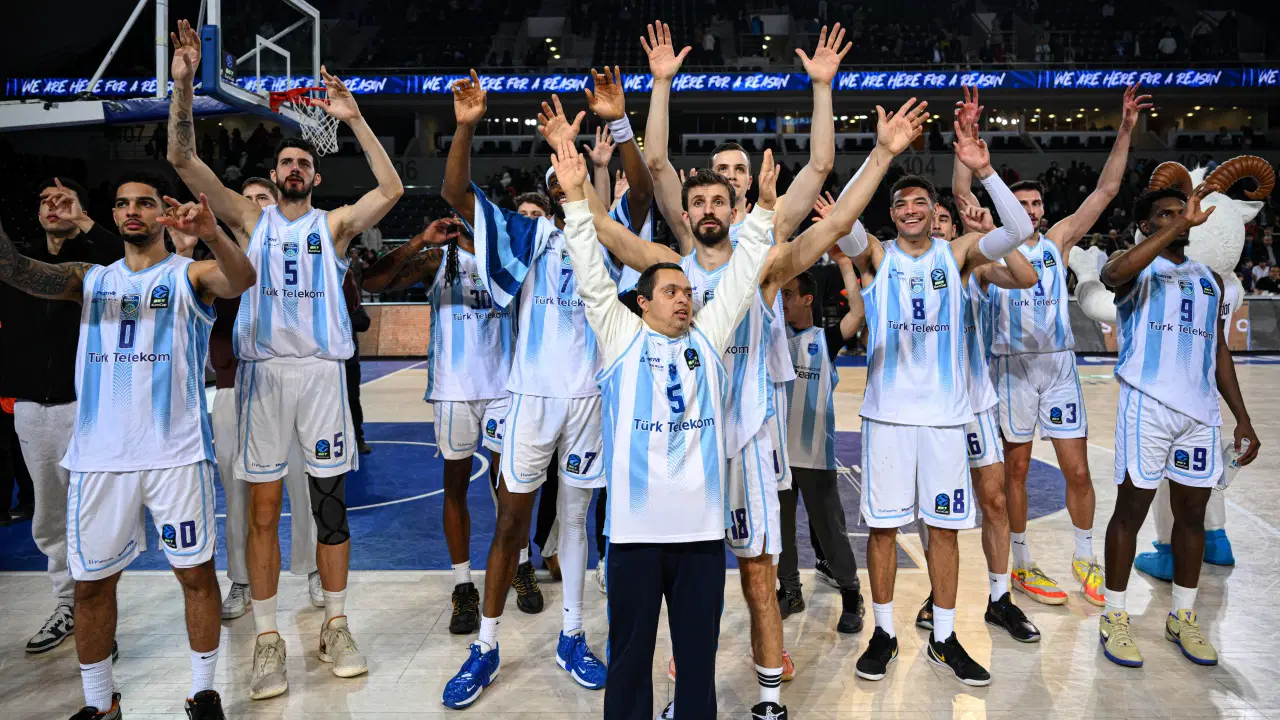 Almanları deviren Türk Telekom, EuroCup 8'li final turunda!
