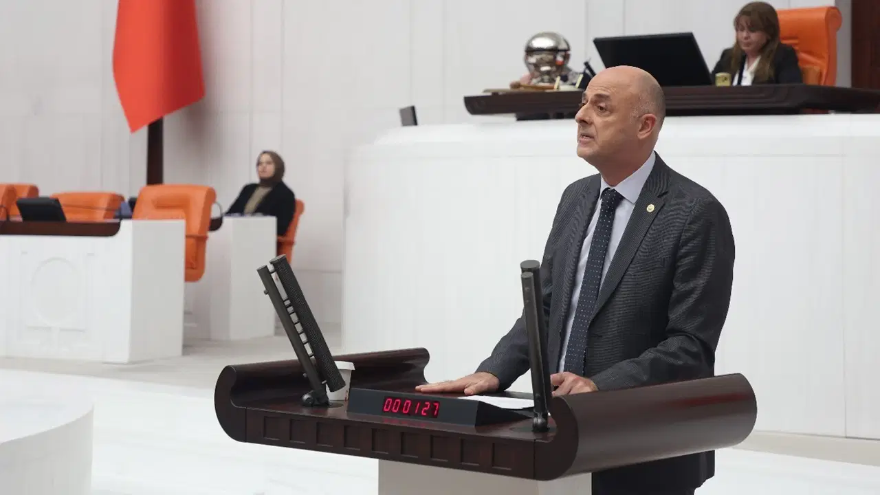 YENİ Partili Özlale'den fon krizine ilişkin sorular: 'Madem haksız kazanç sağlayanları tespit ettiniz, neden gönüllü iadeye başvuruyorsunuz?'