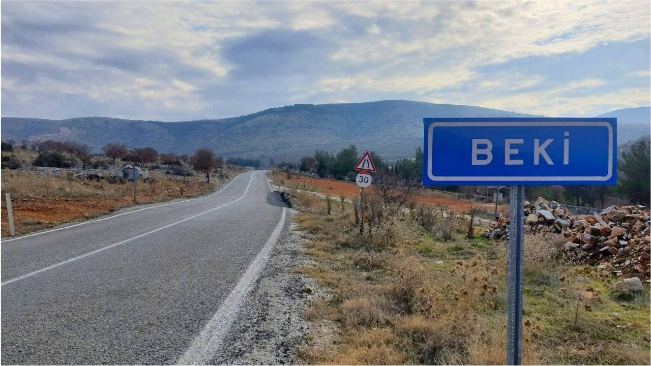 Köy Enstitüleri ruhu Uşak’ta yaşatılıyor: Bekiköy efsane öğretmenini unutmadı