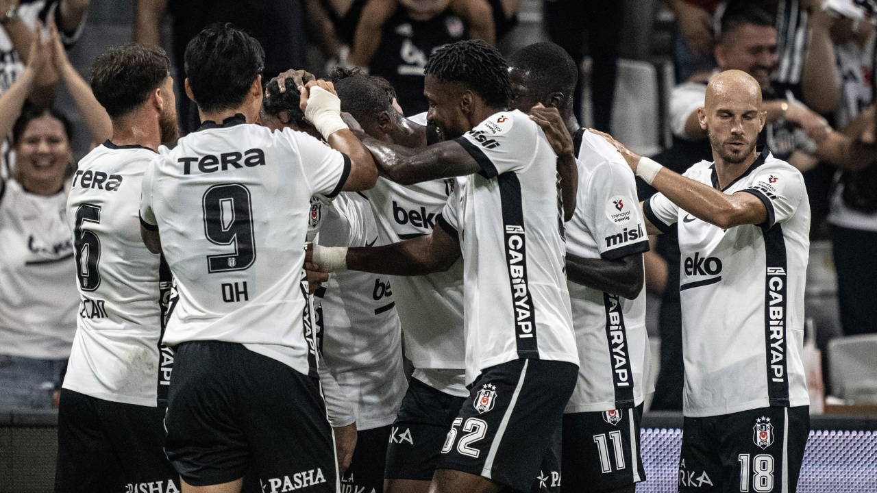 Beşiktaş'ın UEFA Avrupa Ligi kadrosu belli oldu!