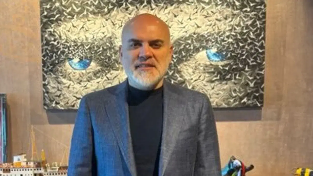 İBB tutuklusu Murat Kapki ifadeye götürülürken eşi gözaltına alındı: ‘Aileye dokunmak, Türk milletinin örfünde yer almaz’