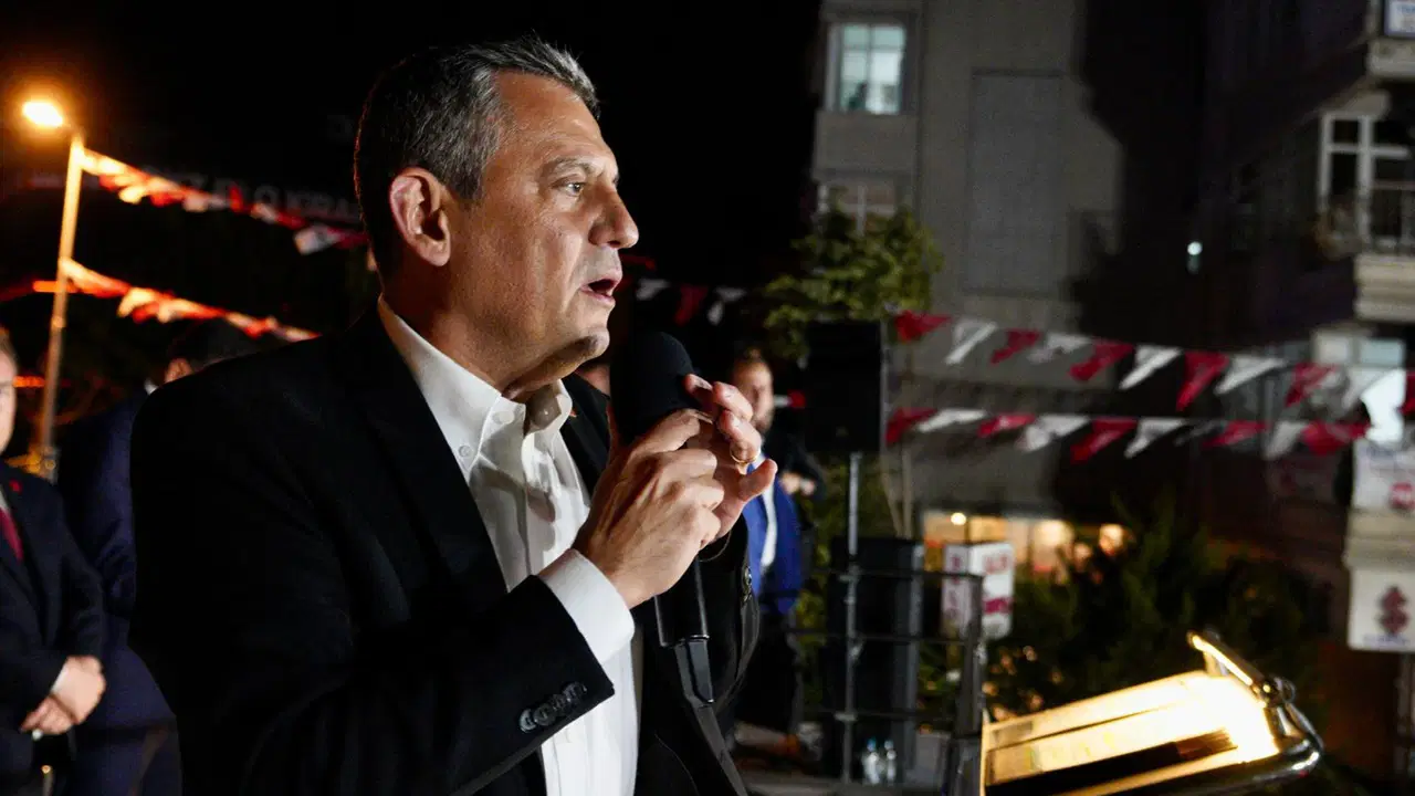 İsrail 3 milletvekilini alıkoydu: Özgür Özel'den kınama geldi!