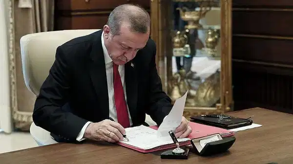 Cumhurbaşkanı Erdoğan imzaladı... Bazı isimler görevden alındı!