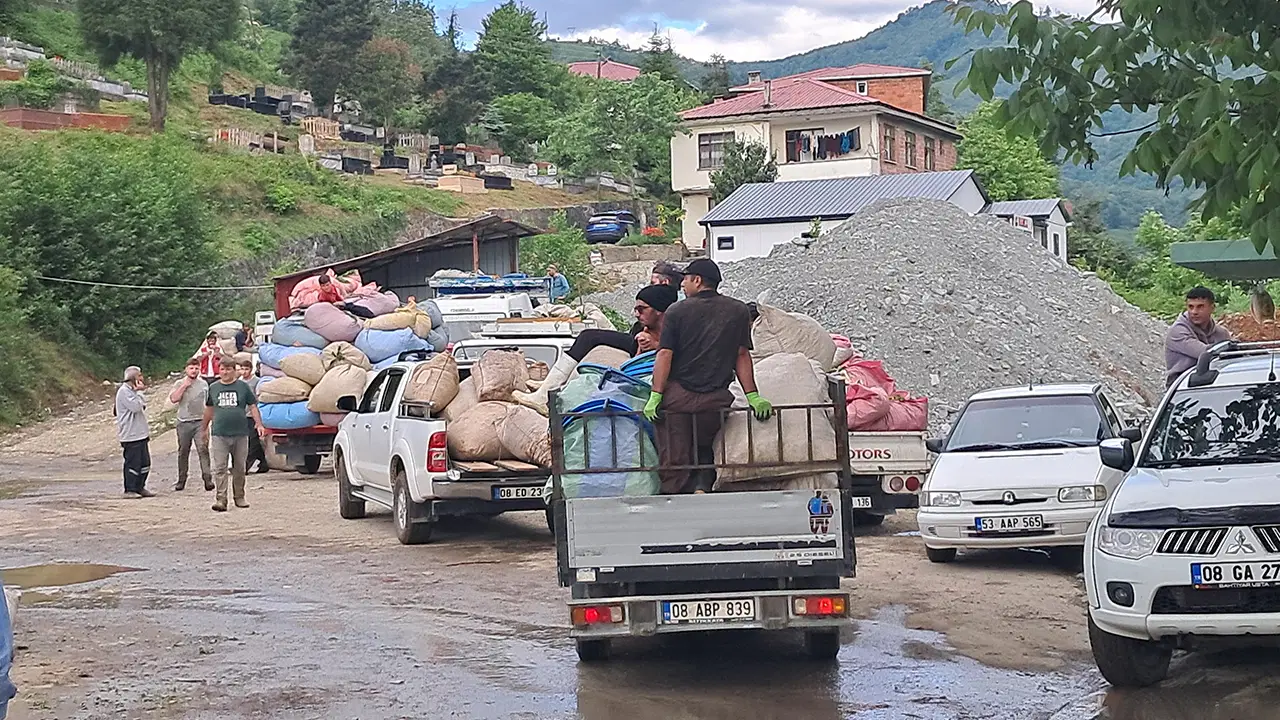 Hopa'da ÇAYKUR'a kontenjan tepkisi: 'Masraf çok, alım yok'