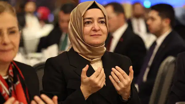 Fon krizinde adı geçiyor: AKP'li Fatma Betül Sayan Kaya'dan 'jet' iddiasına açıklama
