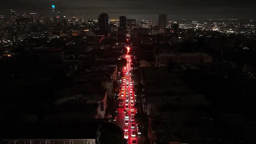 ABD’de büyük elektrik kesintisi: 130 bin kişi karanlıkta kaldı