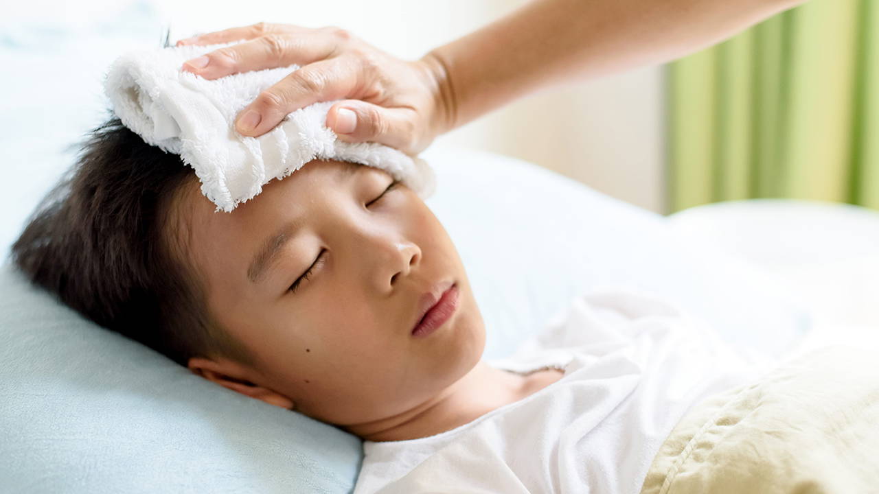 Menenjit belirtileri nelerdir? Uzman doktor uyardı: Bu 3 belirti varsa saniyelerle yarışıyorsunuz!