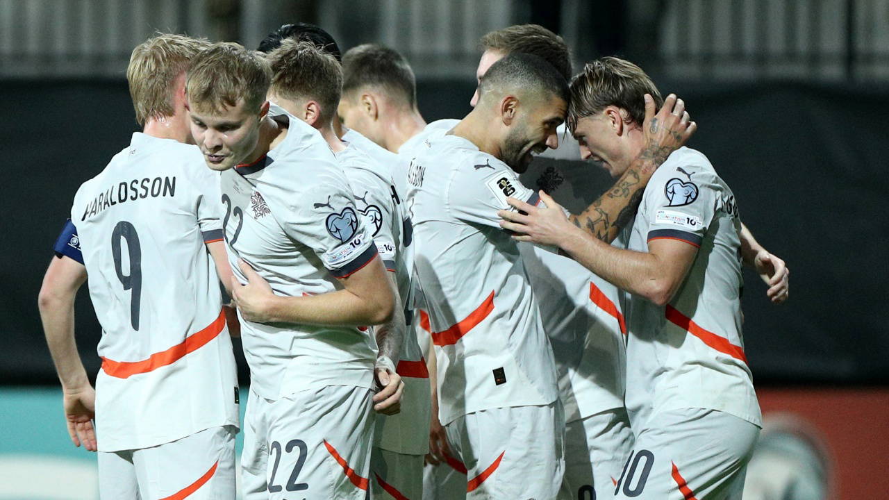 İzlanda, Azerbaycan'ı deplasmanda devirdi!