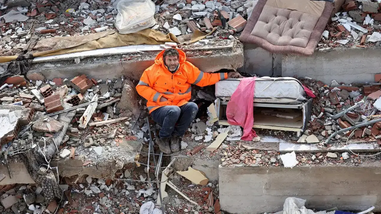 6 Şubat'ın üzerinden 34 ay geçti... 