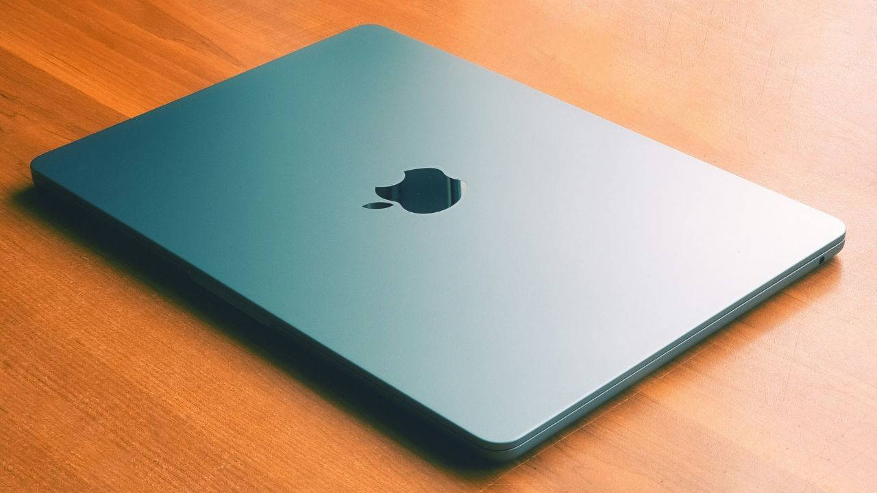 Apple, MacBook Air'da sorunlar yaşıyor