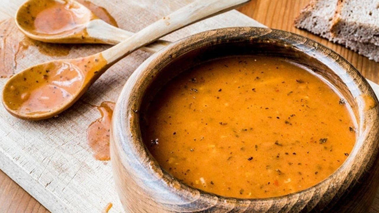 Kış aylarının şifası: Tarhana çorbası tarifi