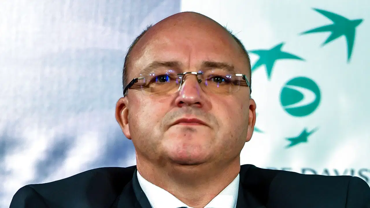 Fransız belediye başkanı görevinden uzaklaştırıldı